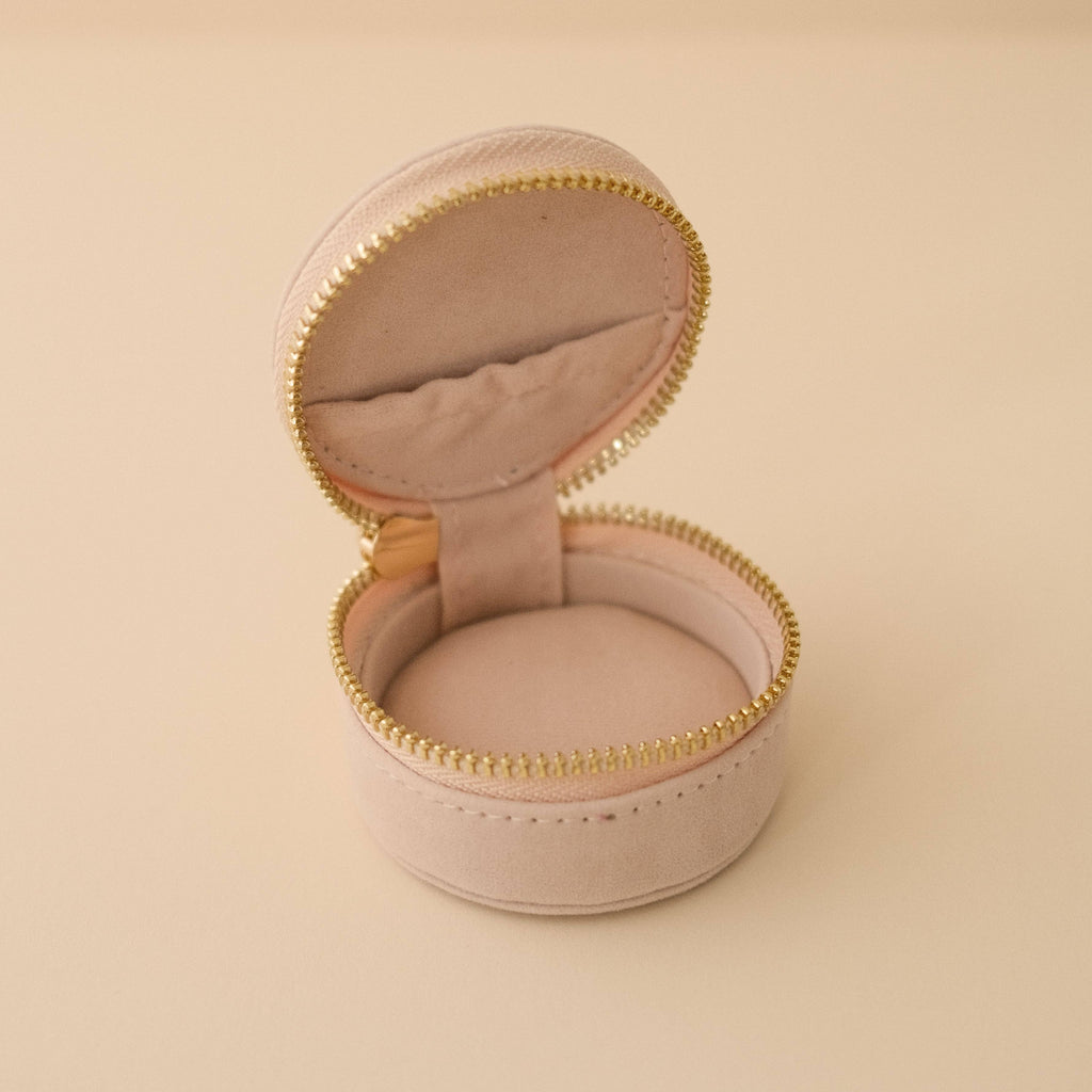 Mini Travel Jewellery Case in Shell Cream cai & jo 