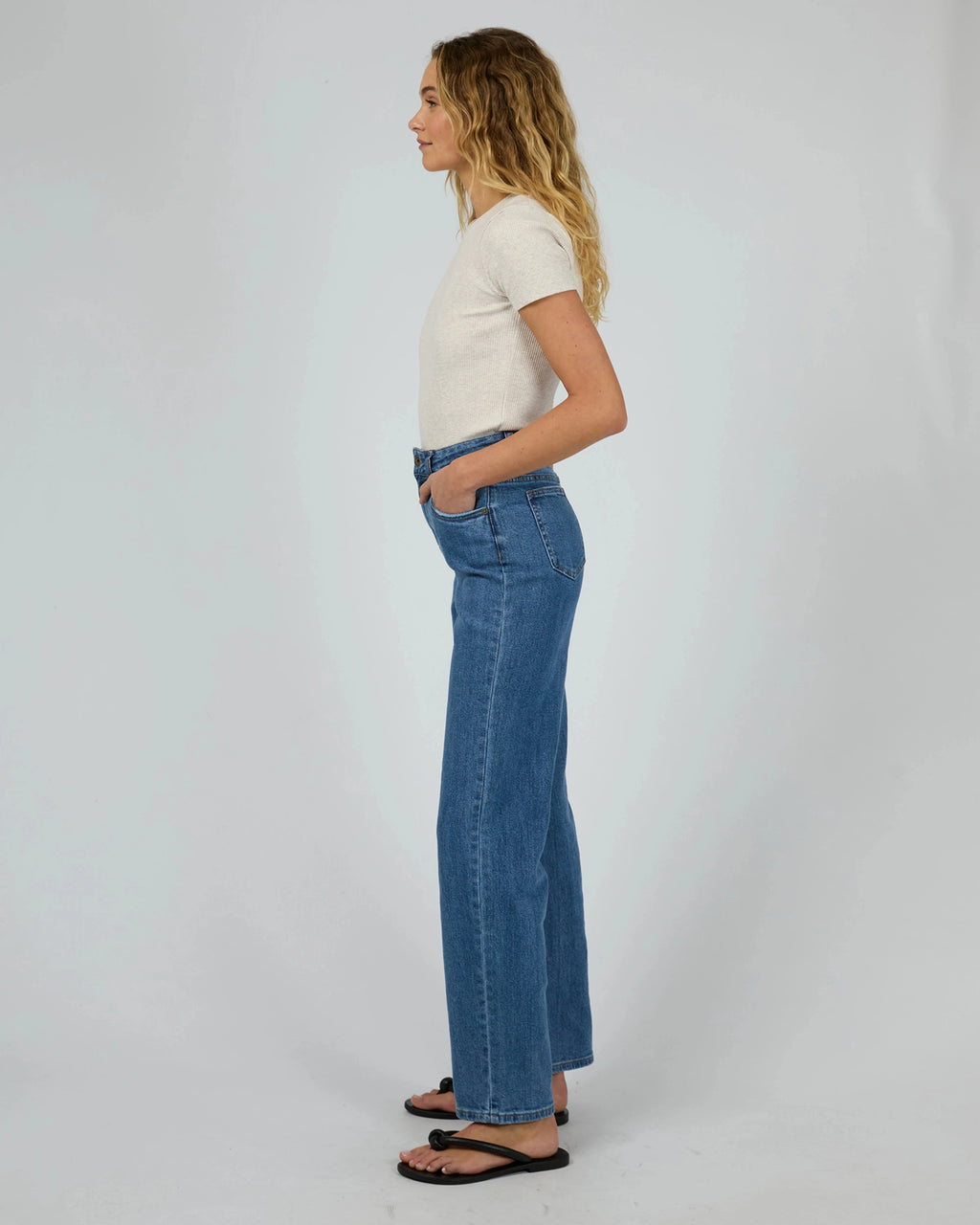 Bella Tee - Oatmeal Tee Silent Theory 