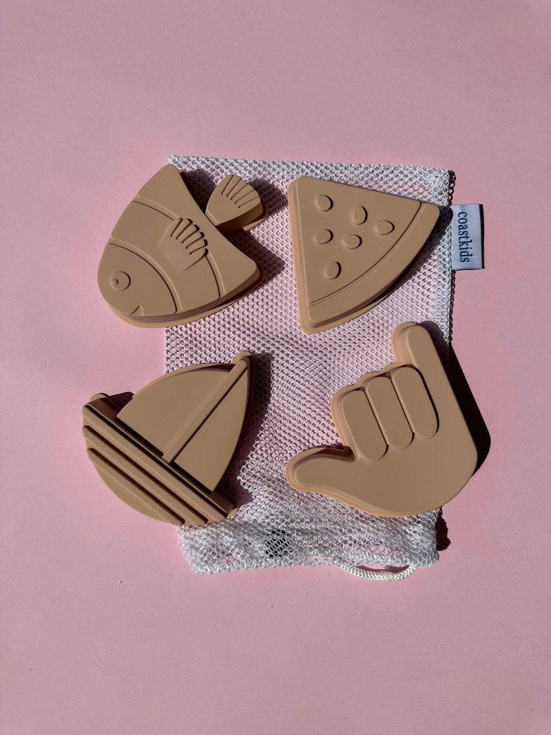 Shelly Beach Sand Moulds: Rose Pink Coast Kids 