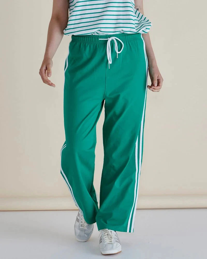 Nikki Relax Cotton Jogger - Green Pants Betty Basics 
