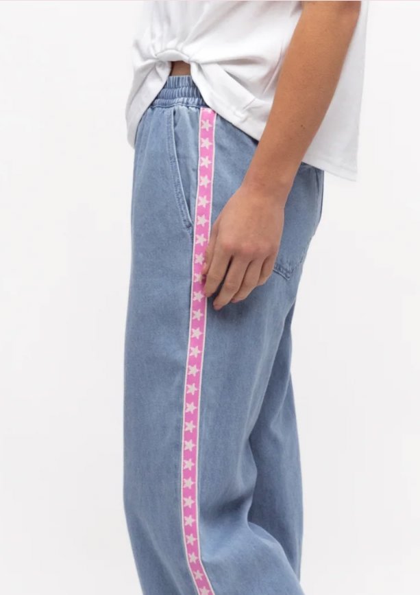 Side Detail Jean - Light Wash Jeans Label Of Love 