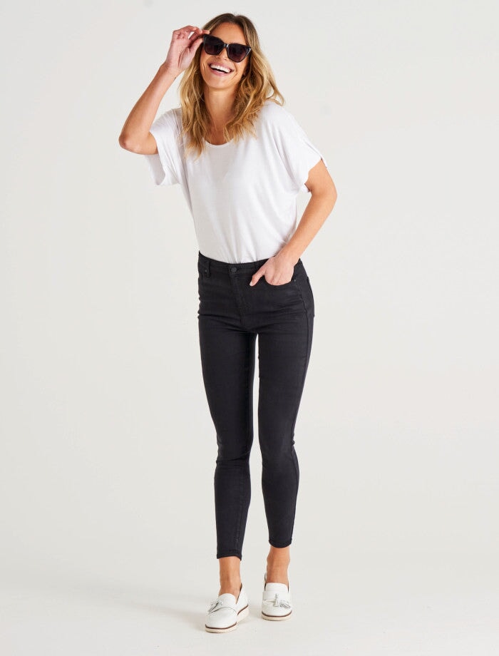 Betty Essential Jeans - Black Pants Betty Basics 