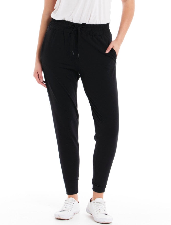 Cara Travel Jogger Pants Betty Basics 