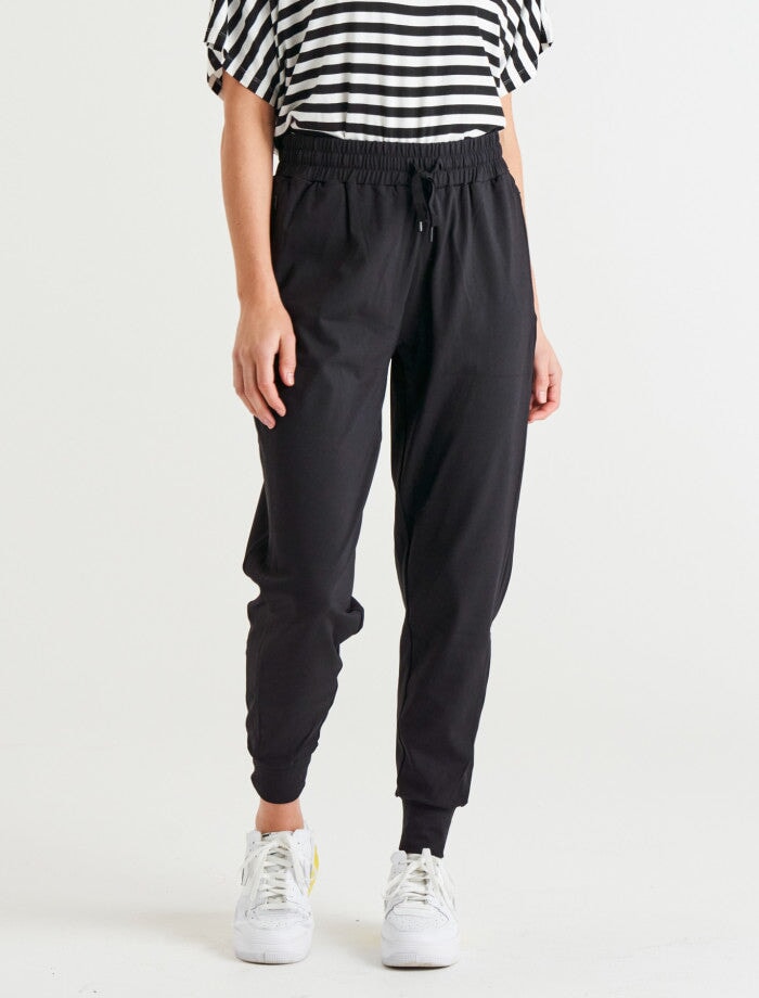 Cara Travel Jogger Pants Betty Basics 