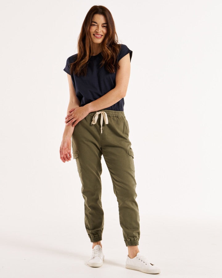 Connecticut Cargo Jean Pants Betty Basics 