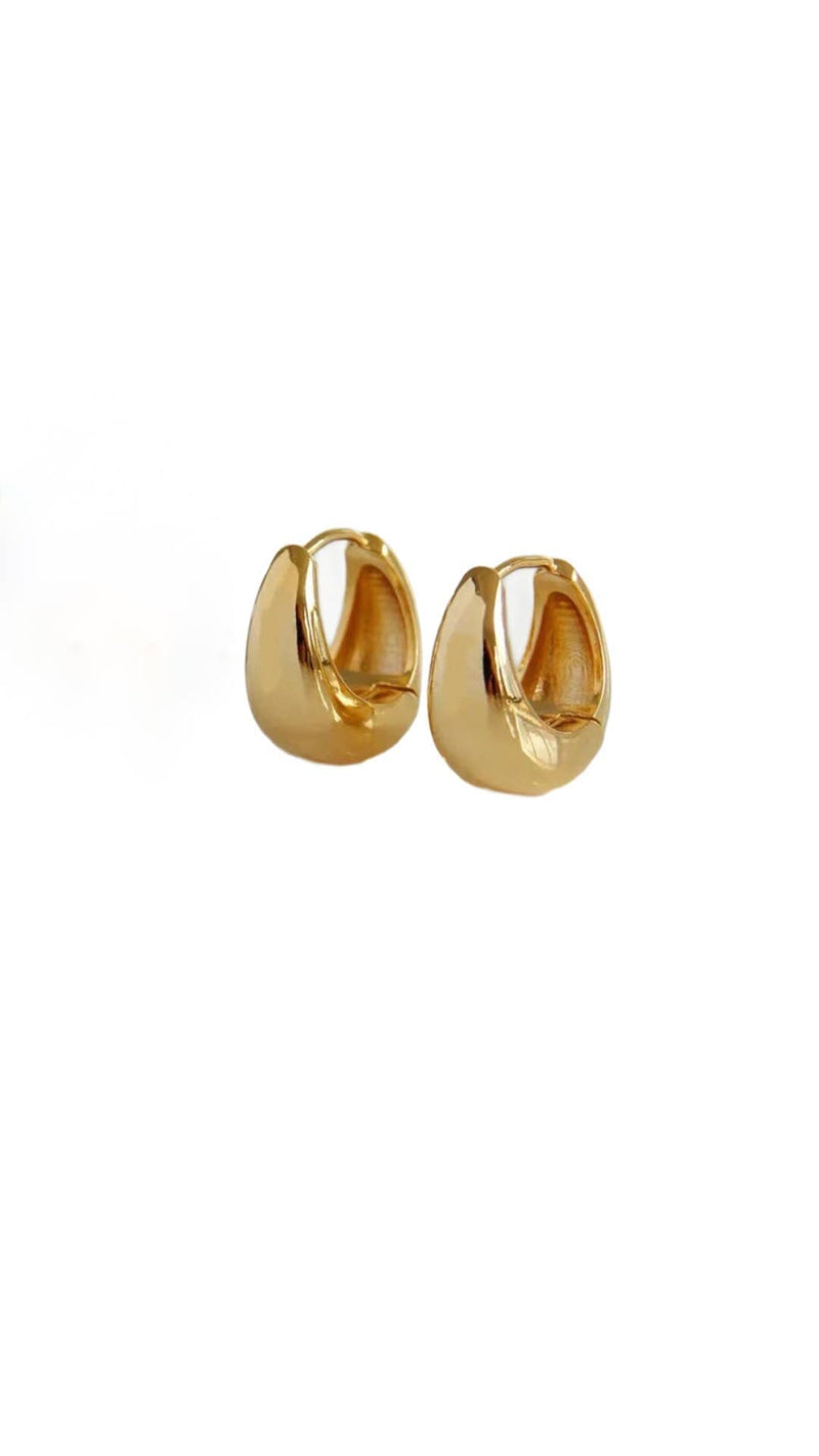 Hollie: Yellow Gold Sea Soul Home 