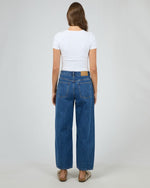 HALLIE BARREL LEG JEAN - Denim Pants All About Eve 