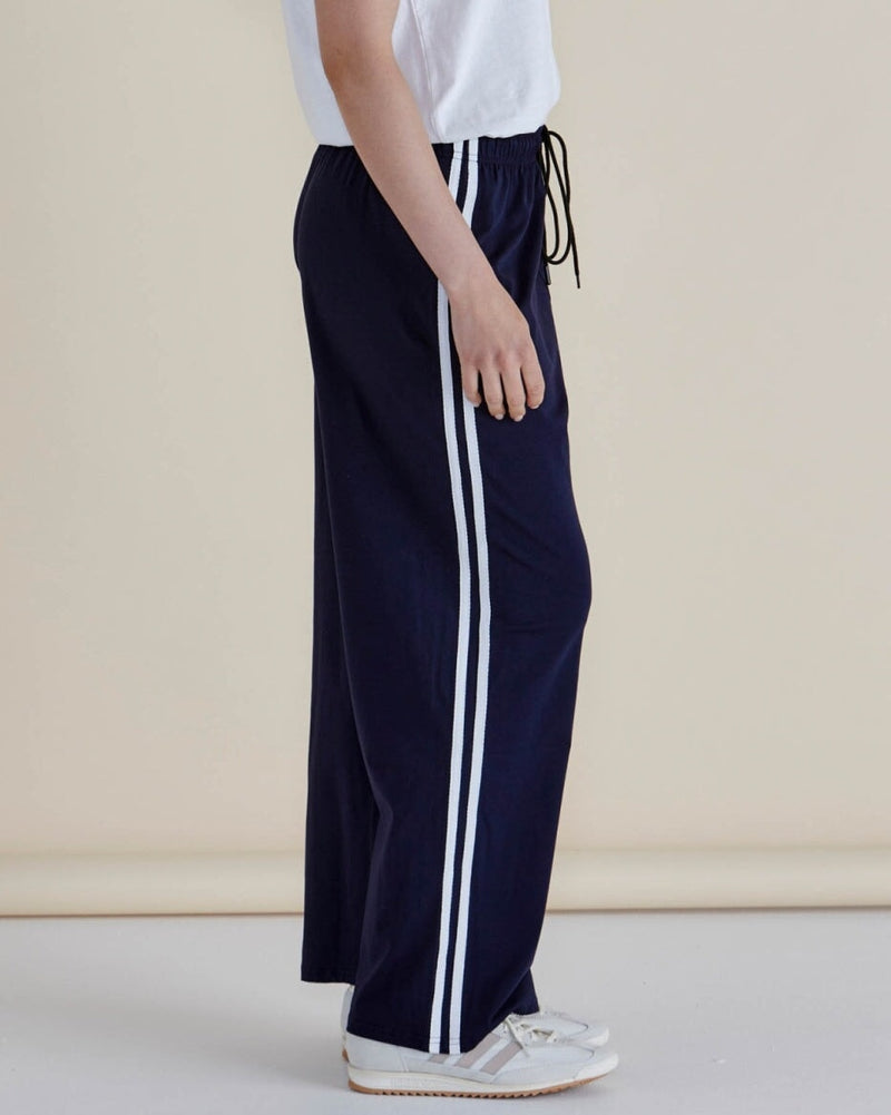 NIKKI RELAX COTTON JOGGER - Navy Pants Betty Basics 