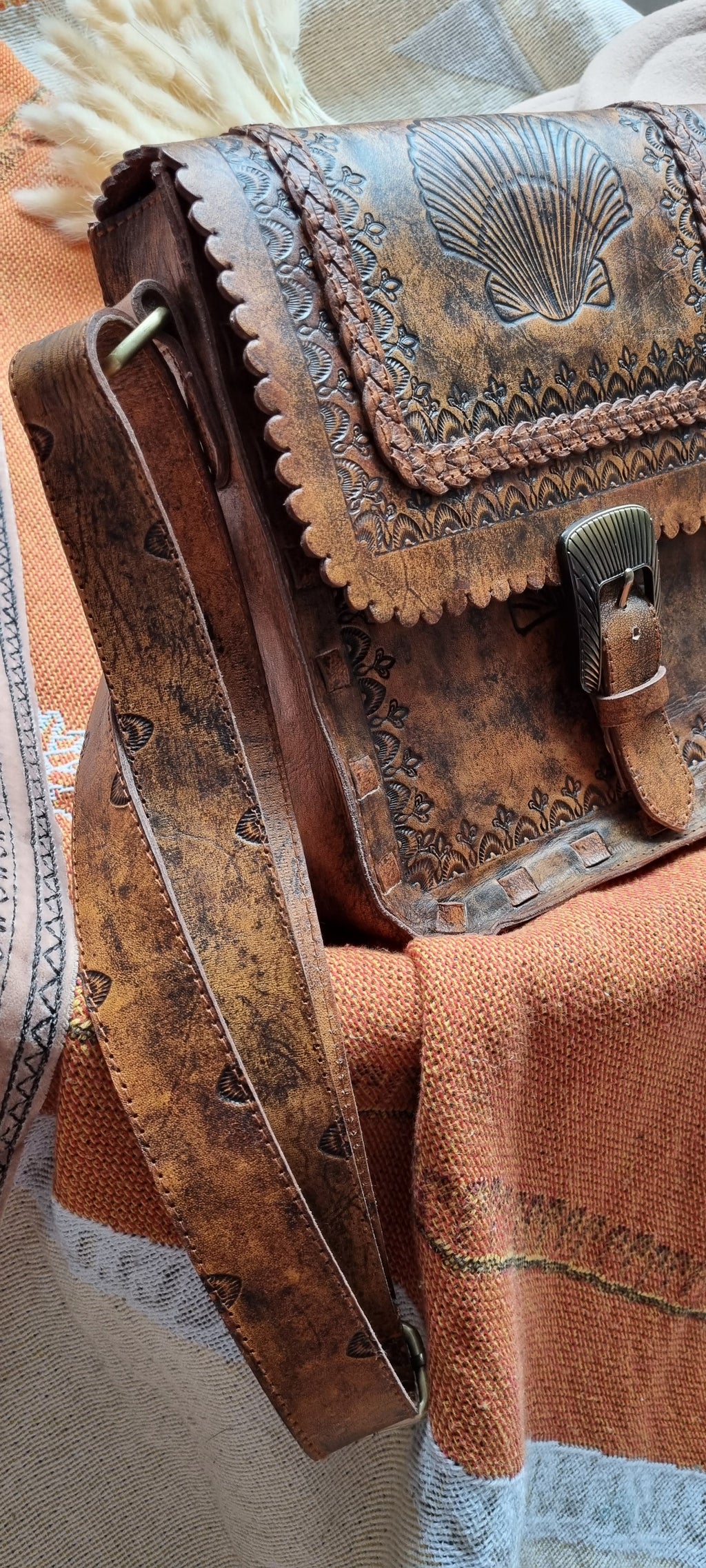 Cali Shell Scallop Bag Handbags Wild Earth Trading Co 