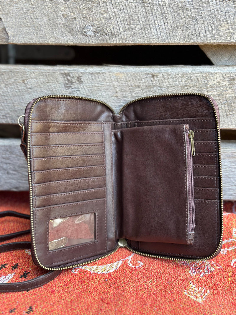 Cali Traveller Wallet Handbags Wild Earth Trading Co 